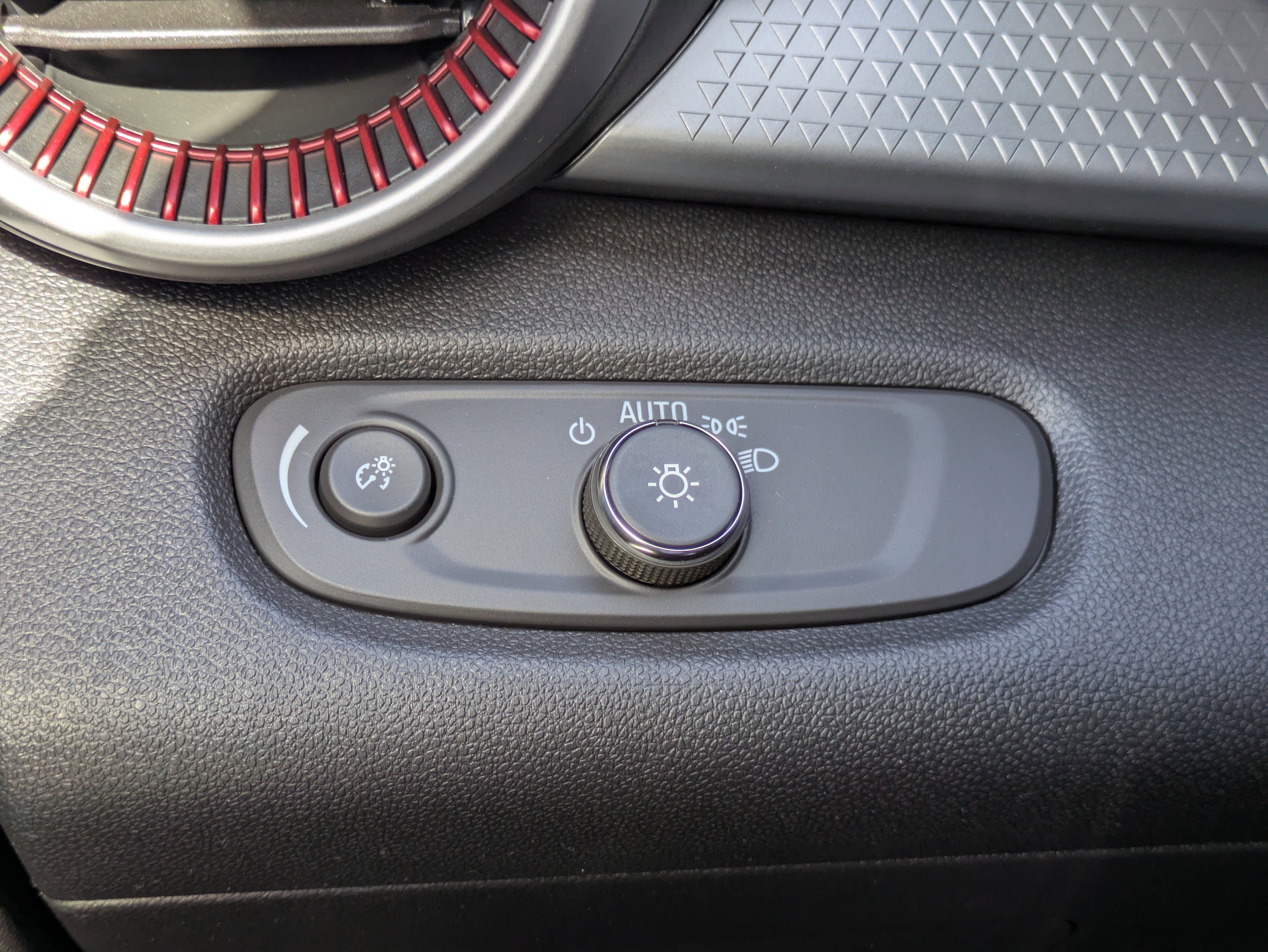 New 2026 Chevrolet Trax RS image 15