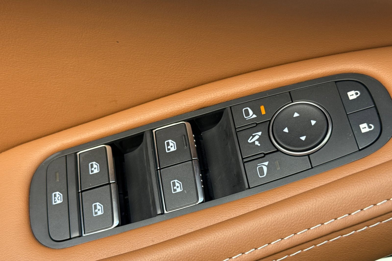 New 2026 INFINITI QX60 Autograph w/ Dark Cargo Package image 11