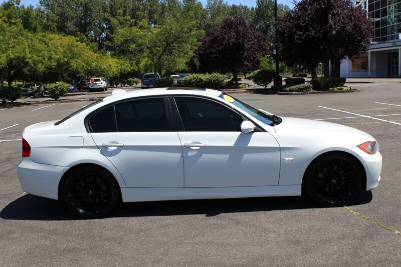 Used 2007 BMW 328i Sedan RWD image 5