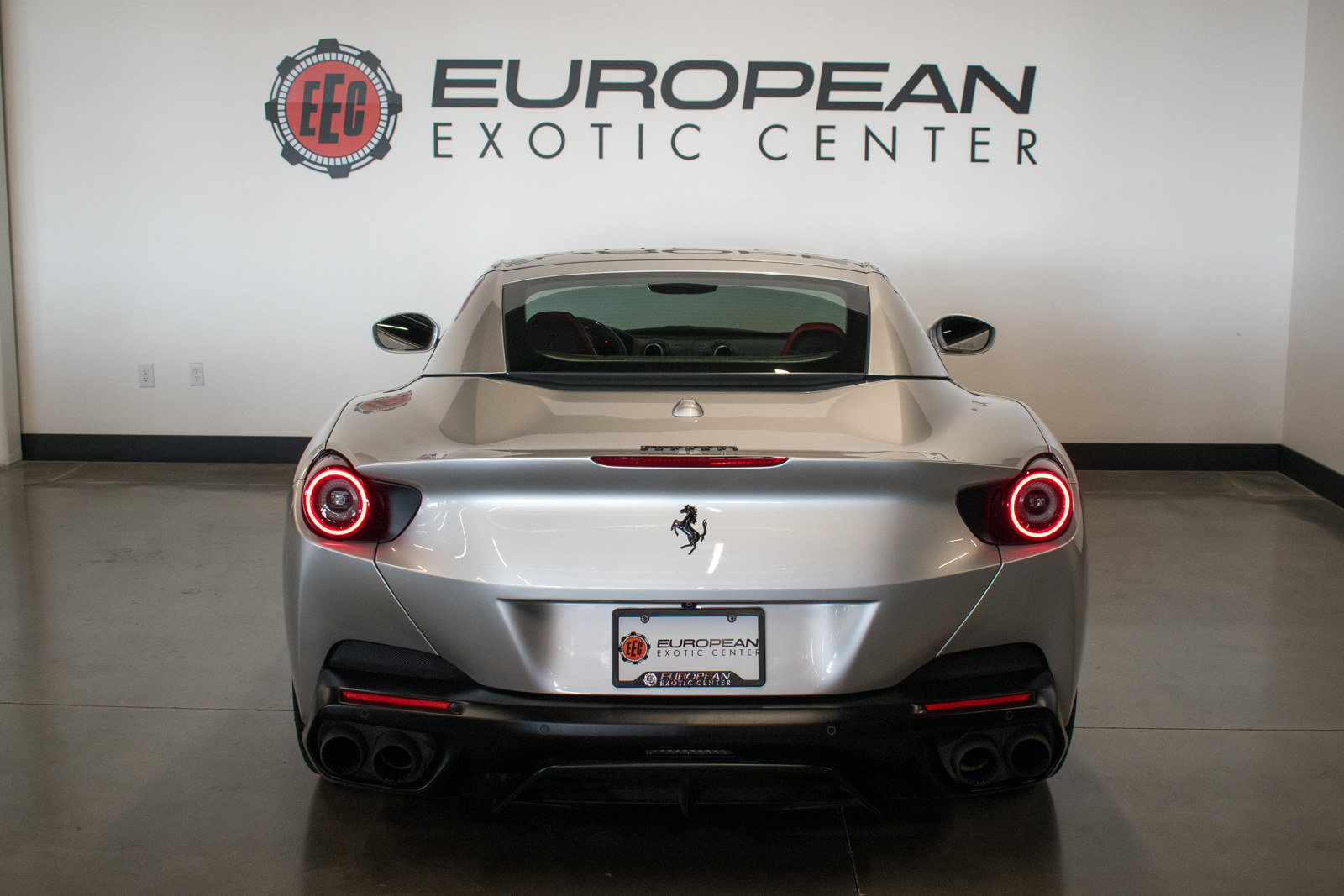 Used 2019 Ferrari Portofino RWD image 33
