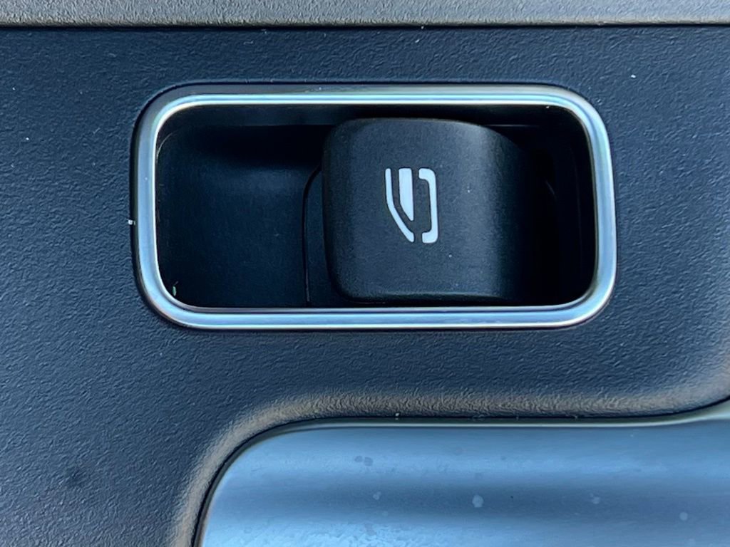 Certified 2026 Mercedes-Benz GLA 250 4MATIC image 33