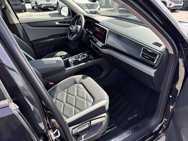 New 2026 Volkswagen Atlas Peak Edition image 28