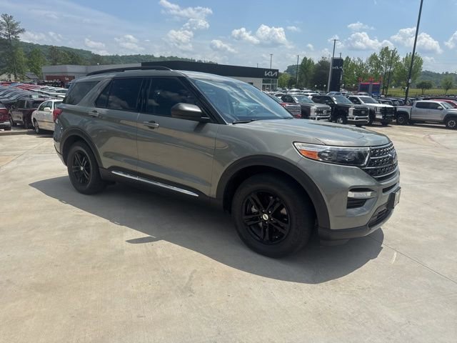 Used 2020 Ford Explorer XLT w/ Equipment Group 202A RWD image 5