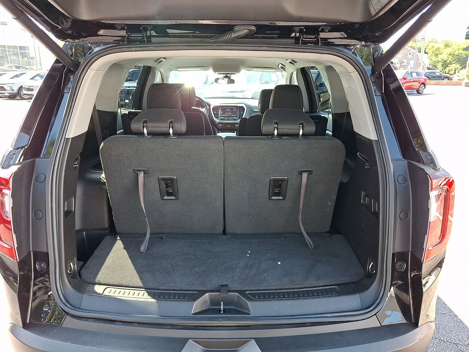 Certified 2023 GMC Acadia SLE w/ Driver Convenience Package AWD/4WD image 31