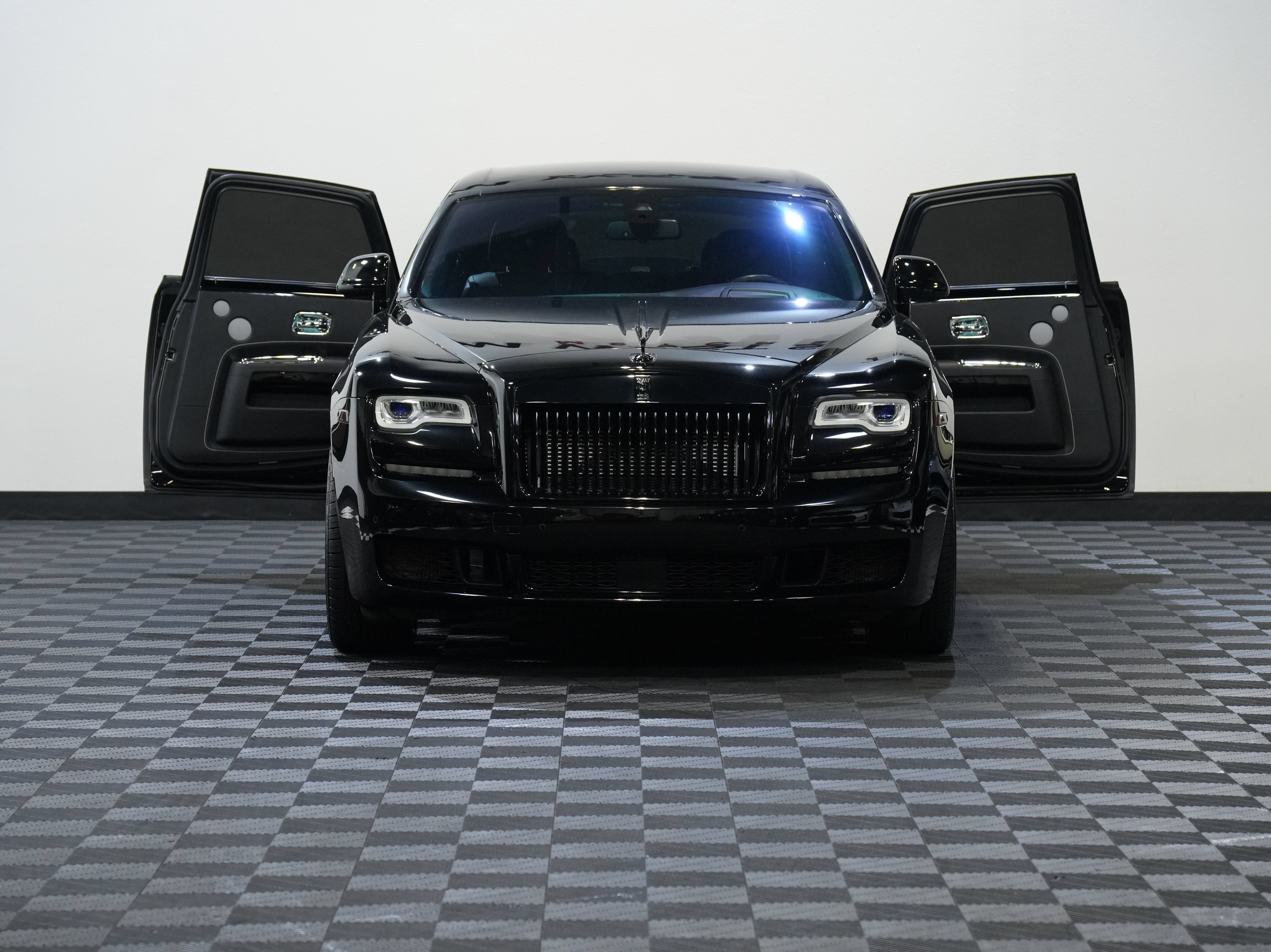 Used 2020 Rolls-Royce Ghost RWD image 23