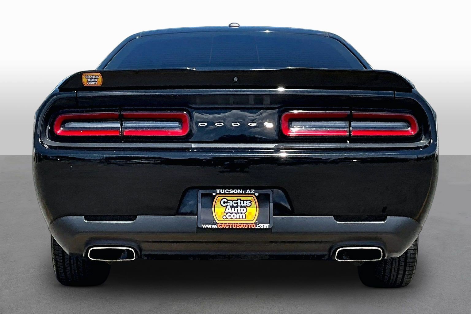Used 2019 Dodge Challenger SXT RWD image 4