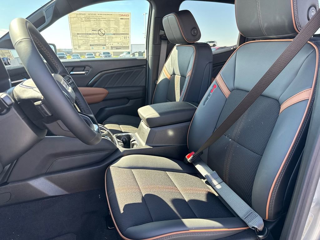 New 2026 GMC Canyon AT4 image 16