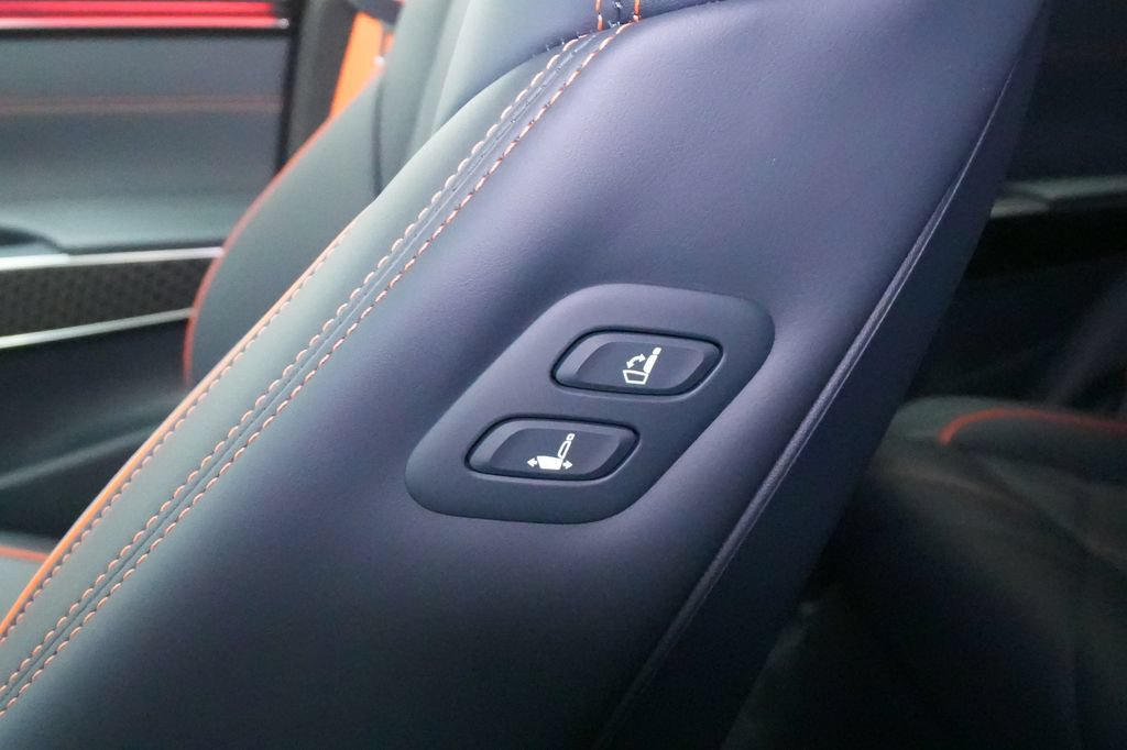 New 2026 Genesis GV70 3.5T Sport Prestige AWD/4WD image 19