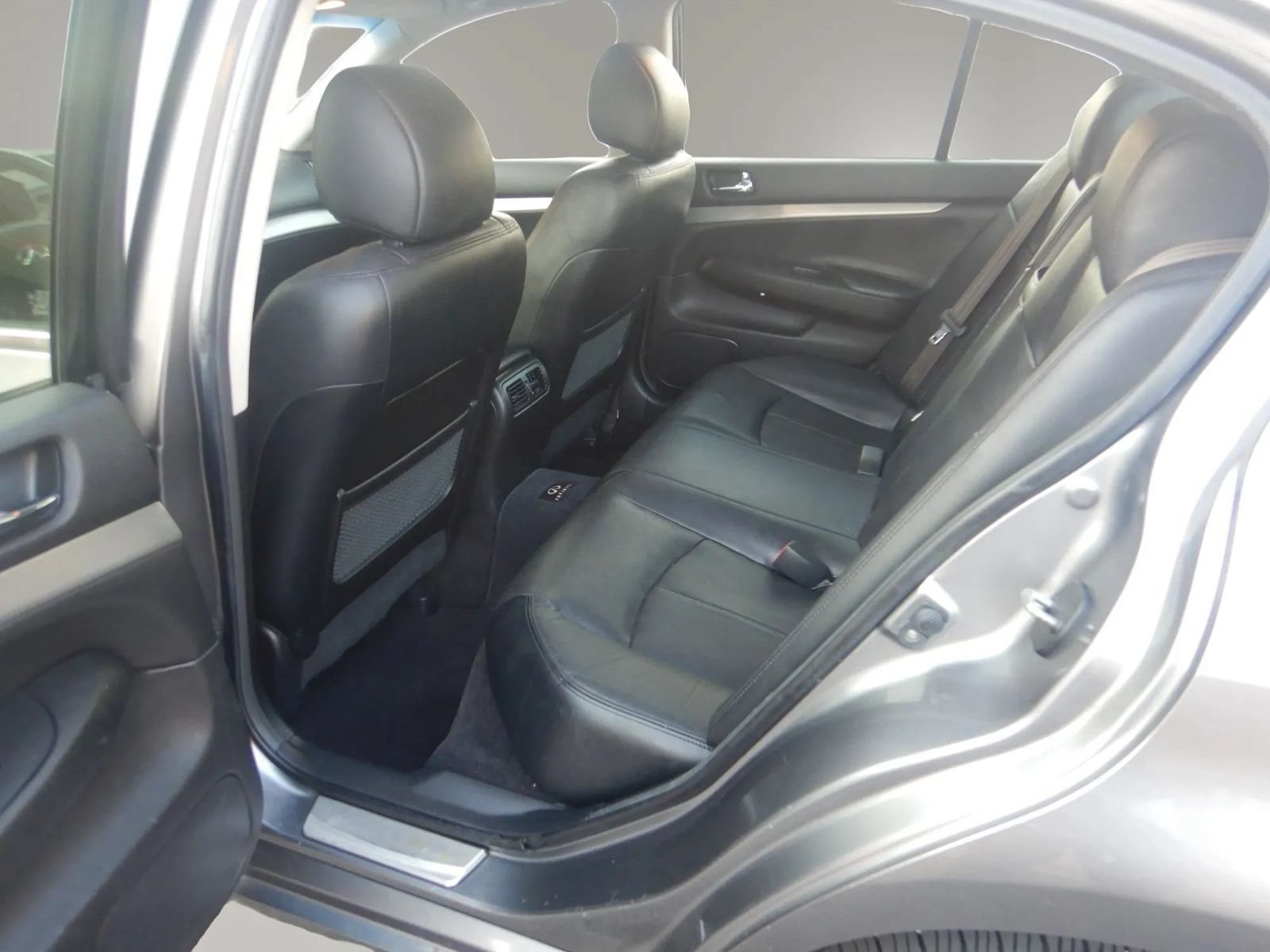 Used 2013 INFINITI G37 x Sedan w/ Premium Pkg AWD/4WD image 17