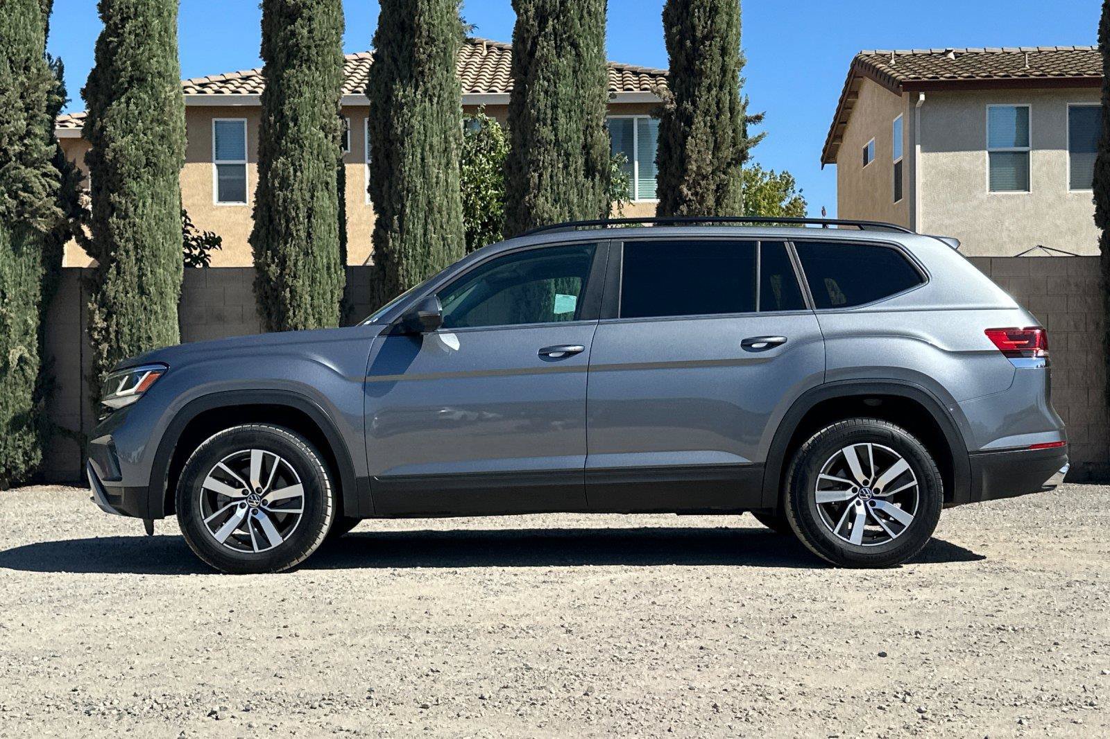 Used 2023 Volkswagen Atlas SE FWD image 6