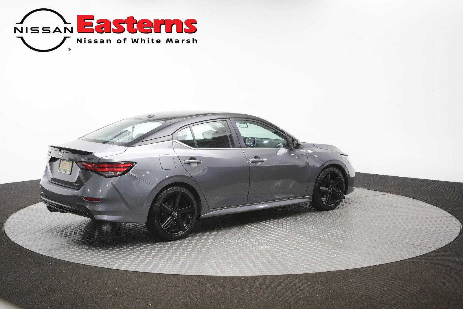 Used 2023 Nissan Sentra SR w/ Midnight Edition Package FWD image 39