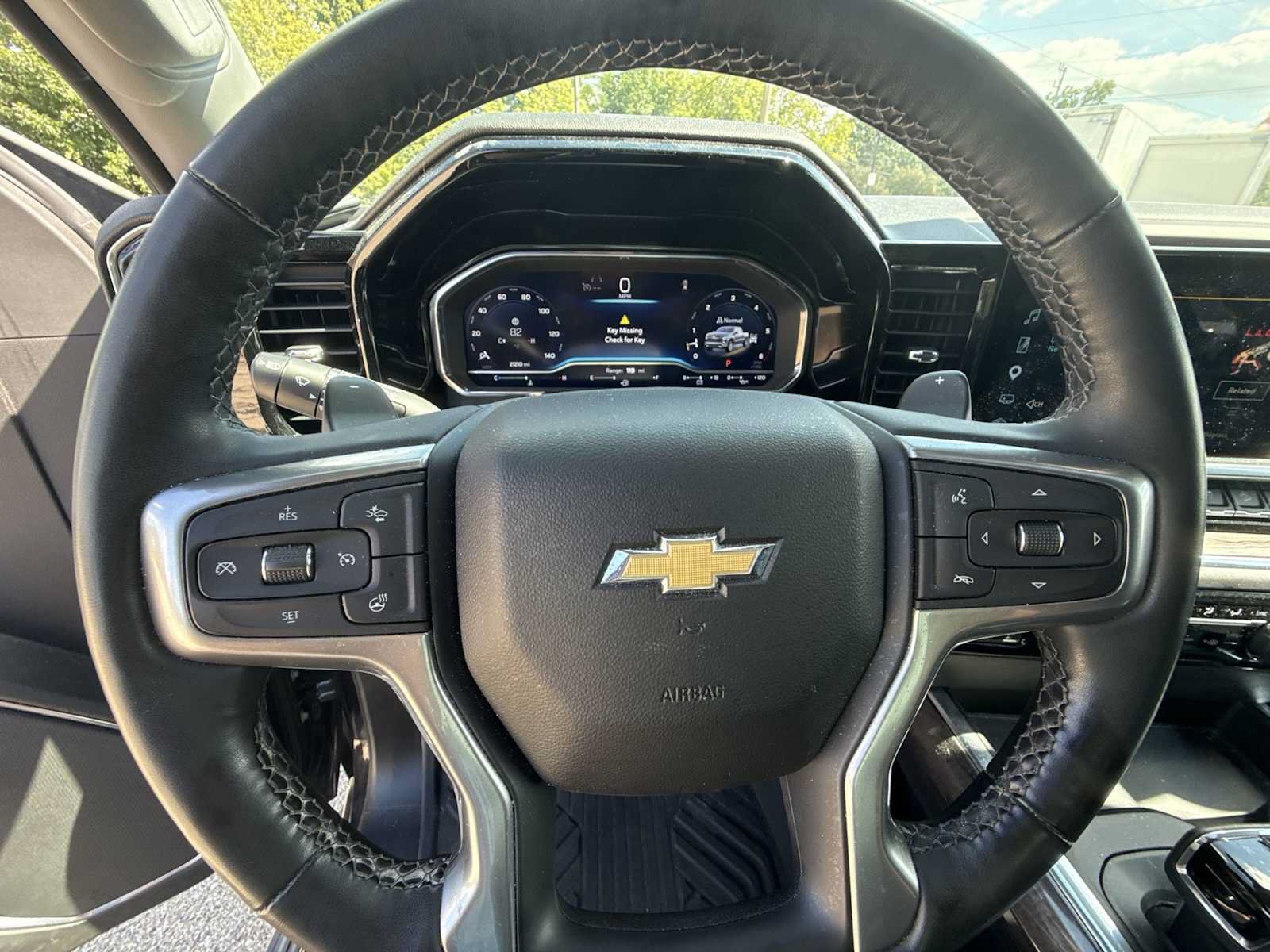 Certified 2023 Chevrolet Silverado 1500 LTZ AWD/4WD image 11