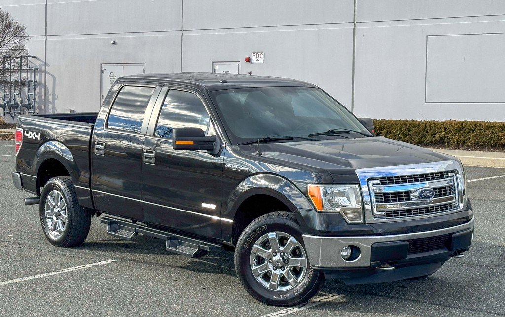 Used 2013 Ford F150 XLT w/ Luxury Equipment Group image 8