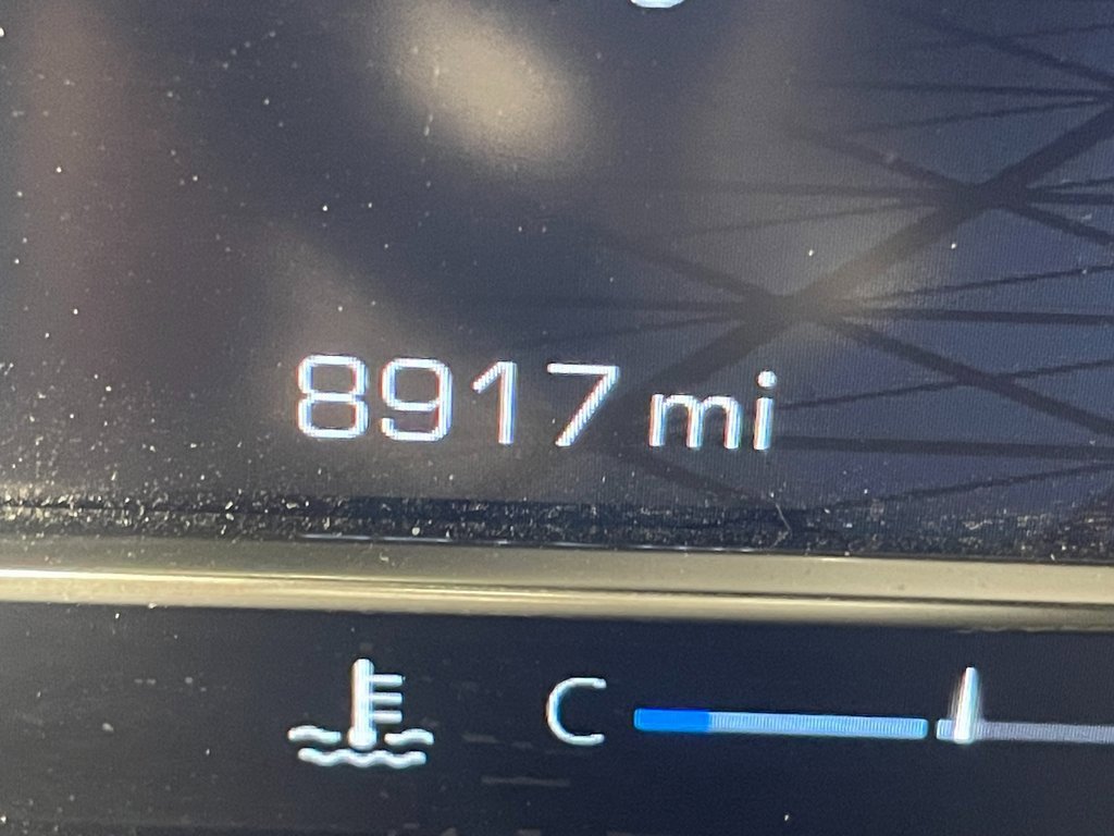 Used 2024 GMC Sierra 1500 Denali Ultimate image 18