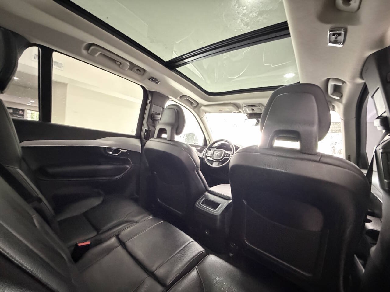 Used 2016 Volvo XC90 T5 Momentum FWD image 18