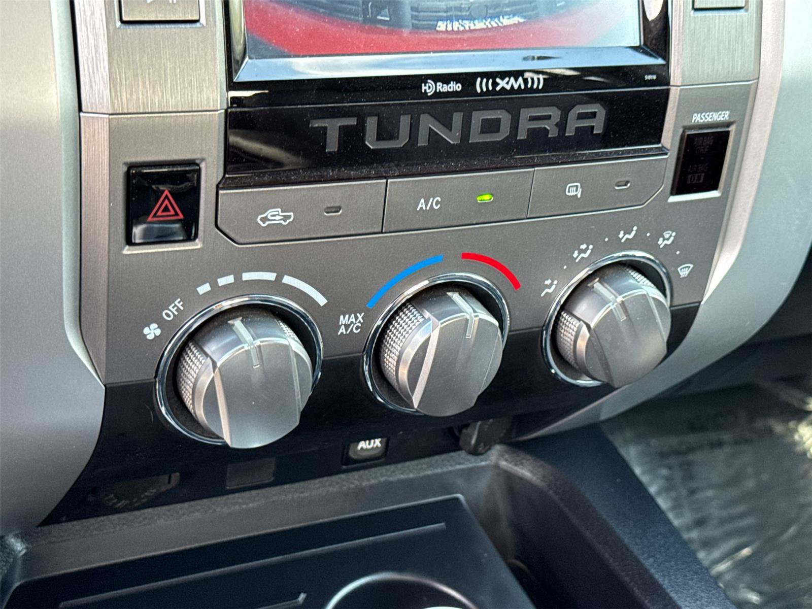 Used 2017 Toyota Tundra SR5 w/ SR5 Upgrade Package RWD image 31