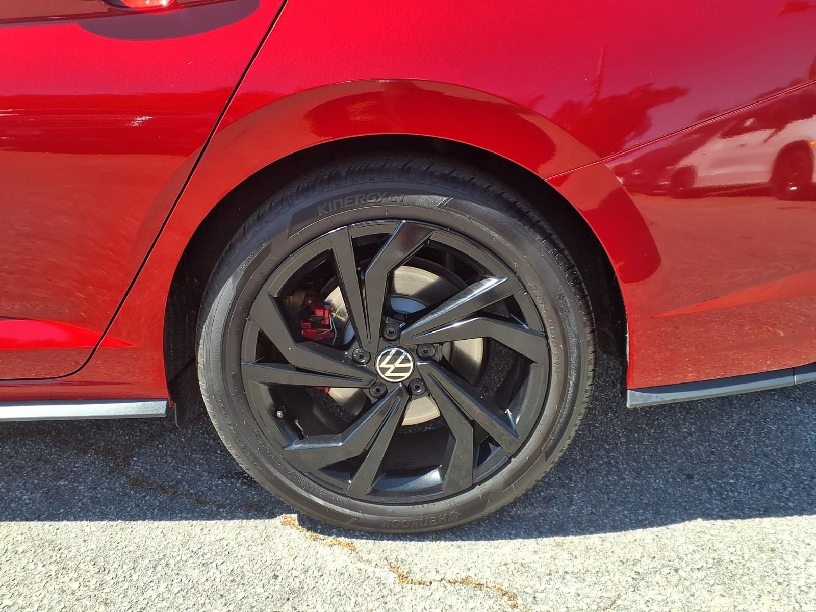 Certified 2024 Volkswagen Jetta GLI Autobahn w/ GLI Black Package image 4