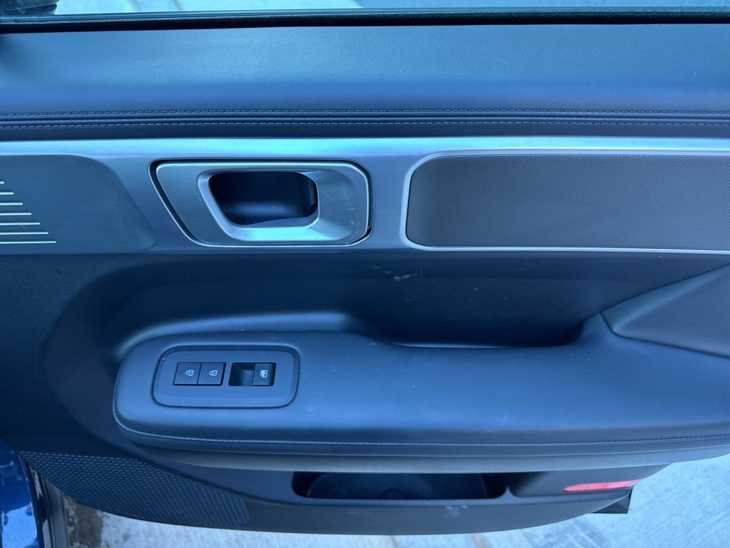 Used 2025 Hyundai Santa Fe SEL image 18