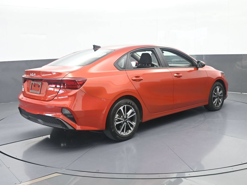 Used 2023 Kia Forte LXS w/ LXS Technology Package FWD image 6