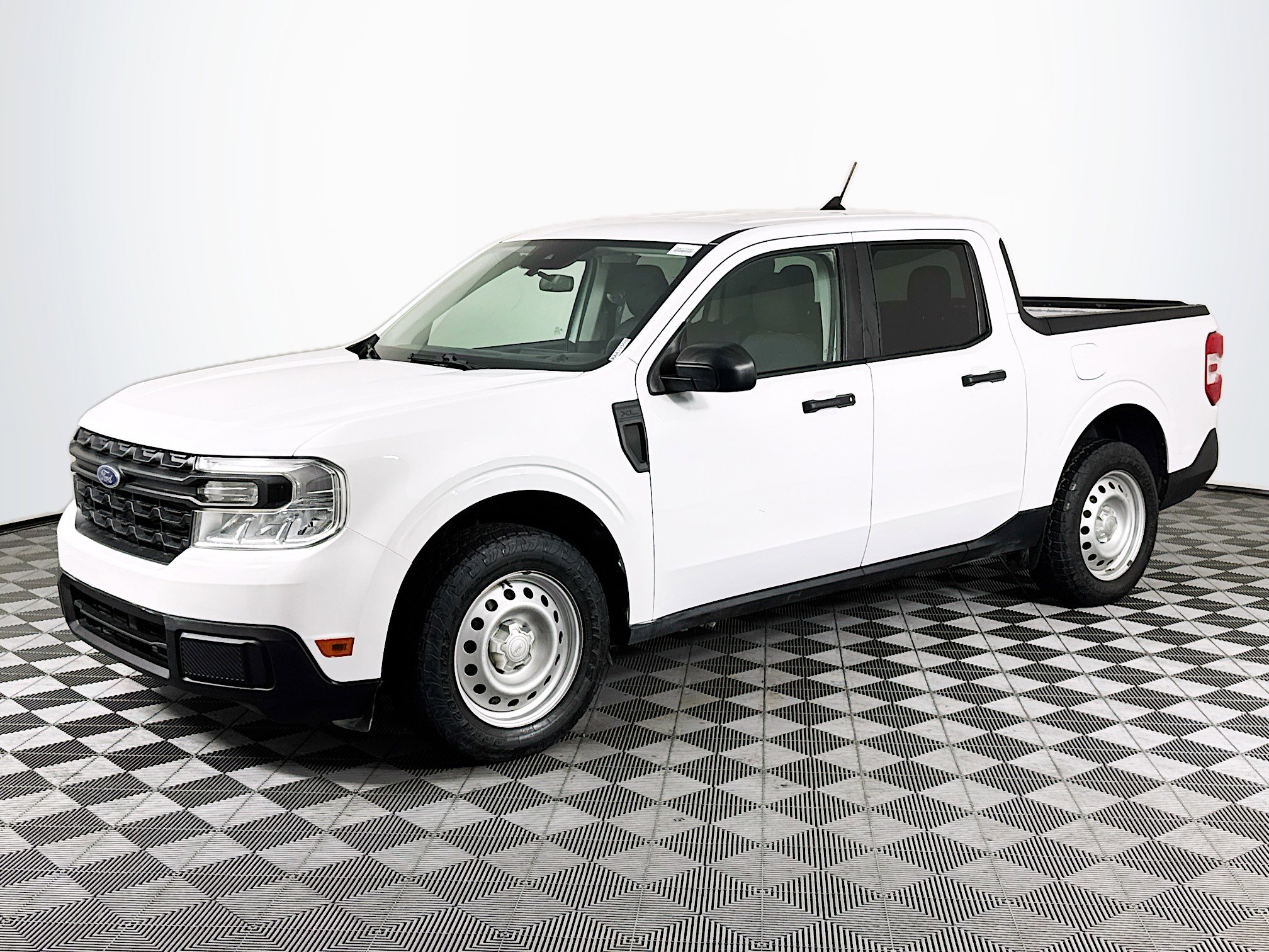 Used 2023 Ford Maverick XL w/ Equipment Group 100A Standard AWD/4WD image 4