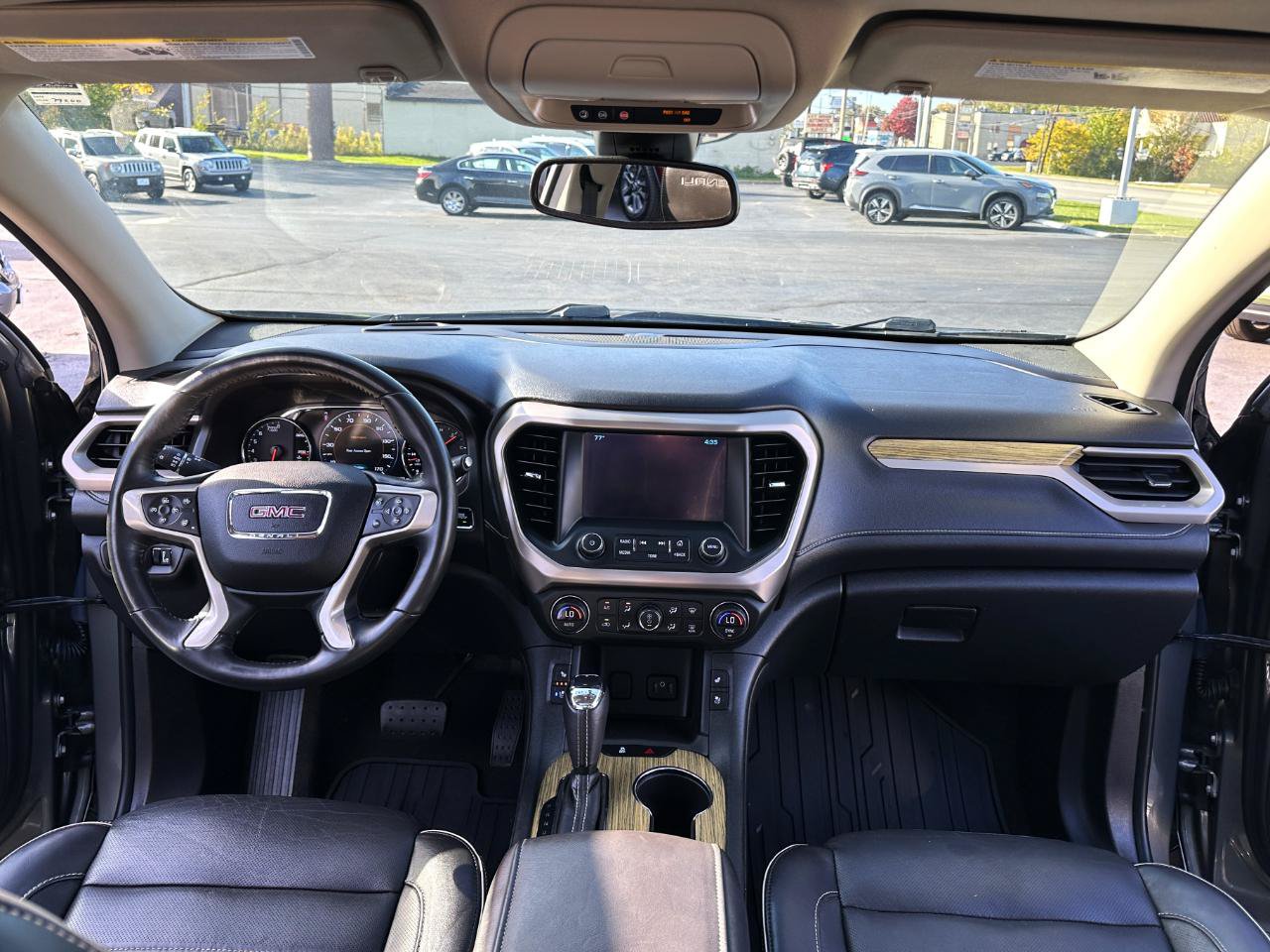 Used 2018 GMC Acadia Denali w/ Technology Package AWD/4WD image 51