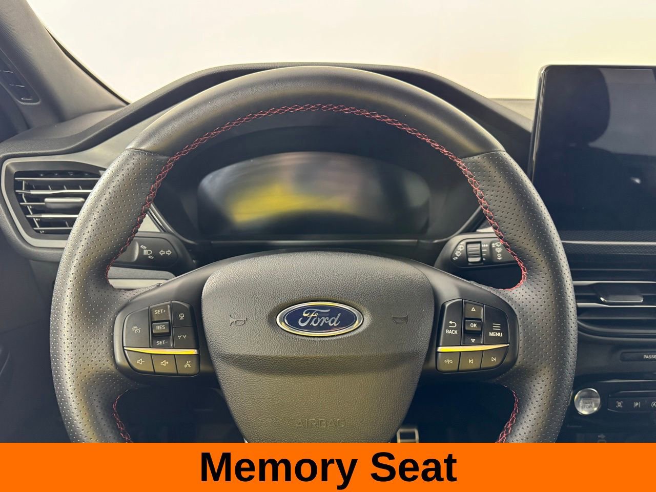Used 2024 Ford Escape ST-Line Elite w/ Premium Technology Package AWD/4WD image 14