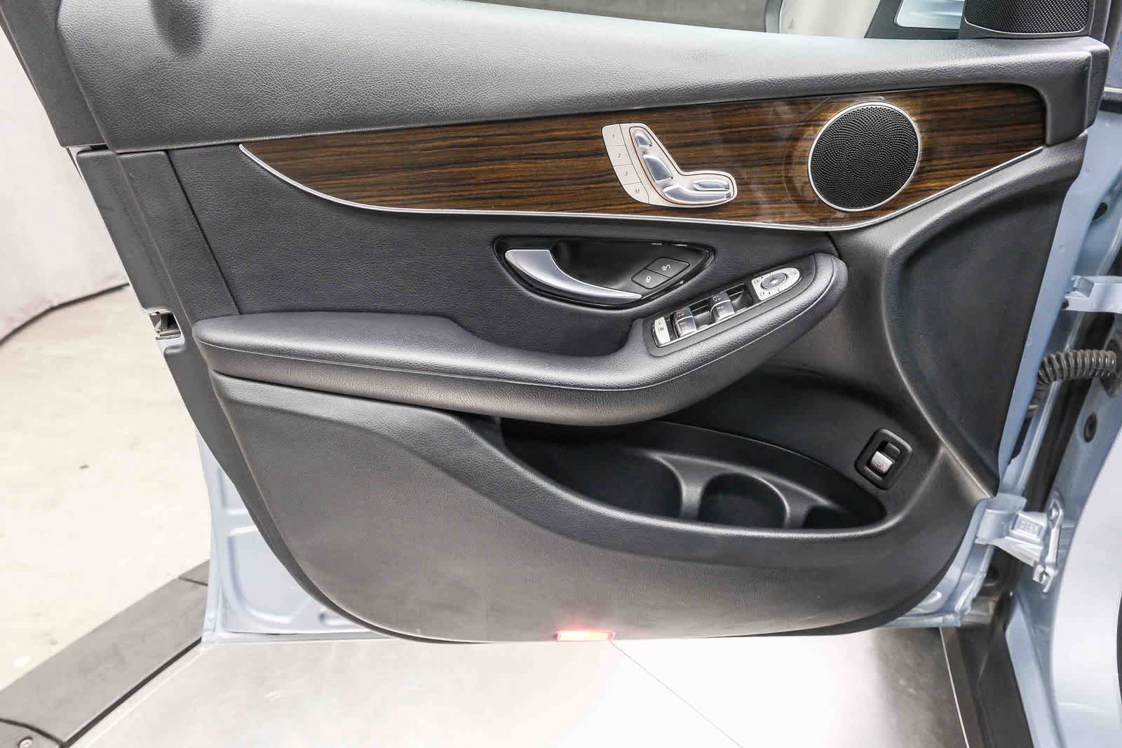 Used 2018 Mercedes-Benz GLC 300 image 28
