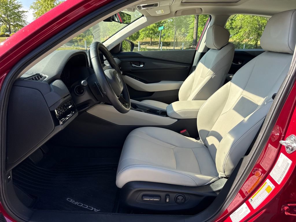 Certified 2025 Honda Accord EX-L image 13