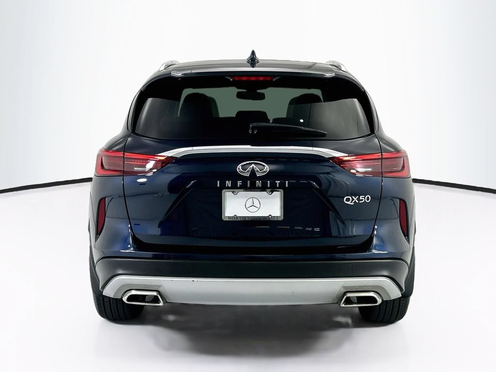 Used 2019 INFINITI QX50 Luxe w/ Navigation Package FWD image 6