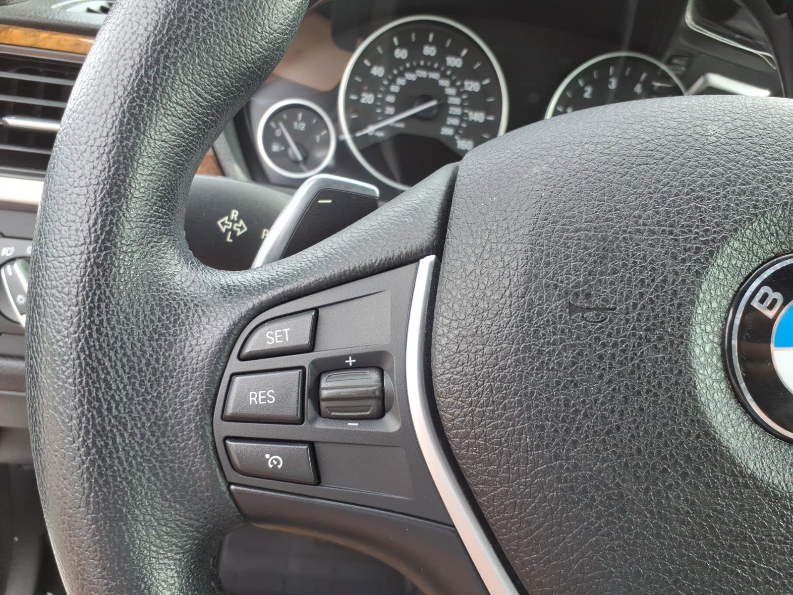 Used 2014 BMW 435i Convertible RWD image 15