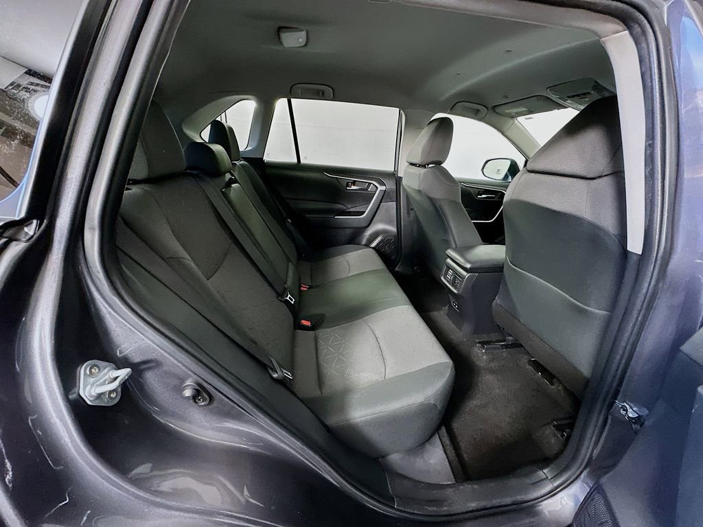 Used 2024 Toyota RAV4 XLE image 27