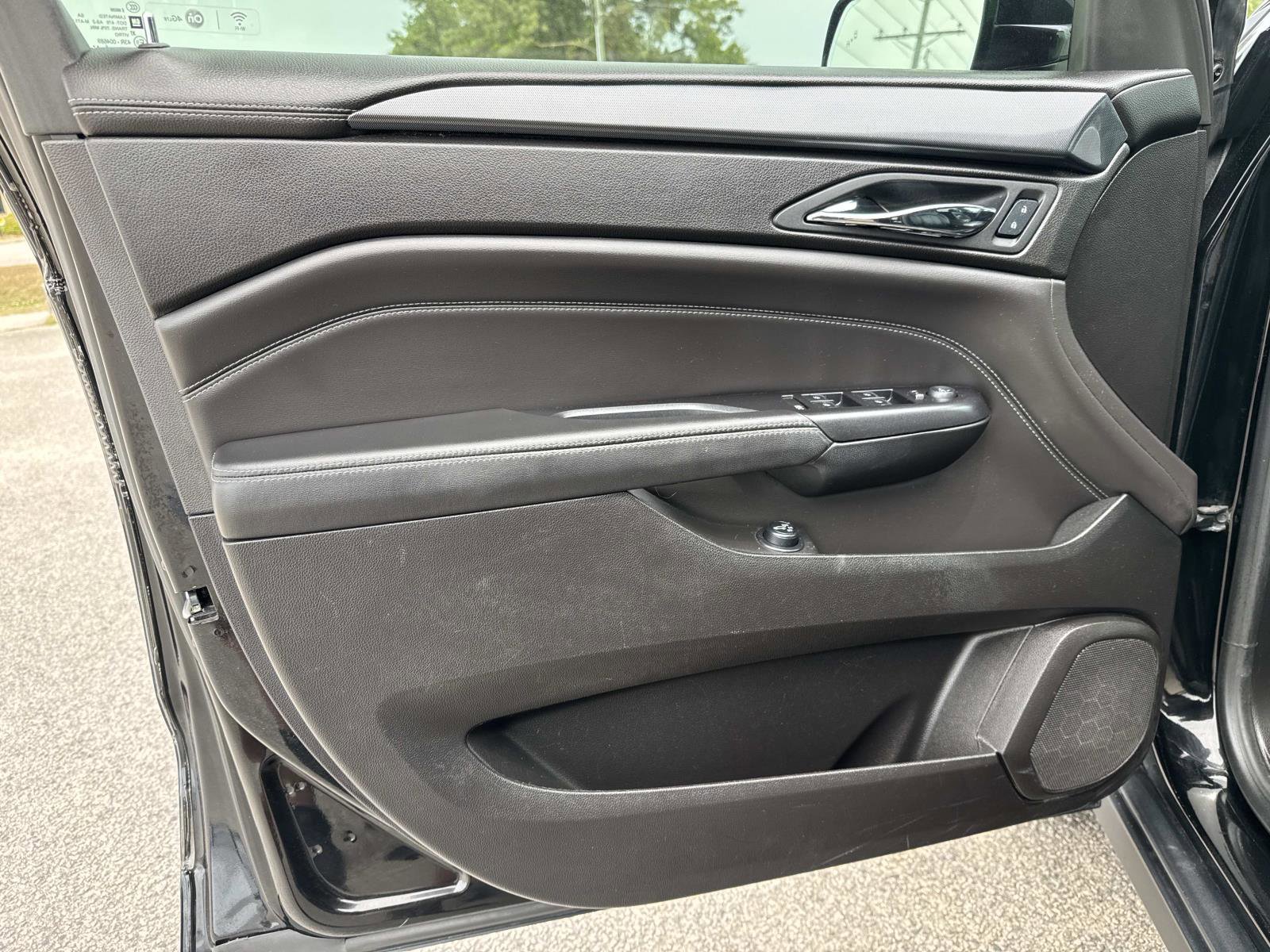 Used 2016 Cadillac SRX Performance w/ Midnight Edition Package FWD image 20