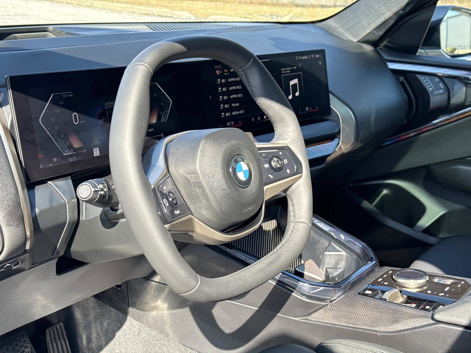 Used 2025 BMW X3 xDrive30i AWD/4WD image 2
