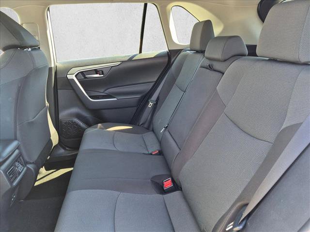Used 2025 Toyota RAV4 XLE FWD image 17