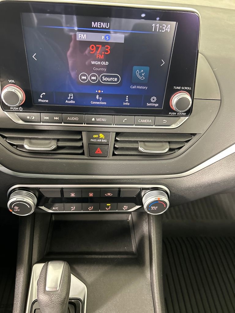 Used 2025 Nissan Altima 2.5 S image 14