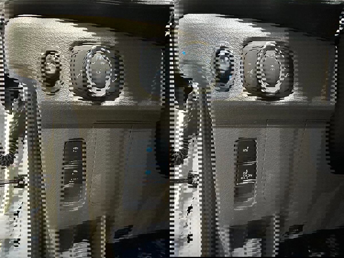 Used 2024 Ford Transit 250 148 High Roof image 26