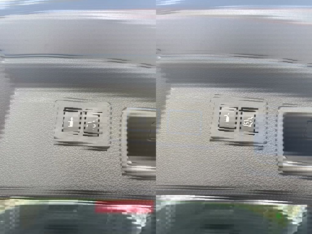 Used 2022 Subaru Forester Touring image 28