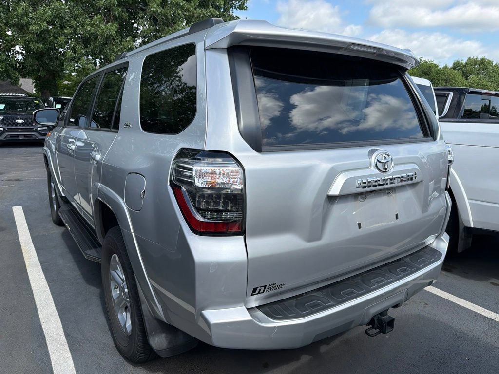 Used 2021 Toyota 4Runner SR5 AWD/4WD image 4