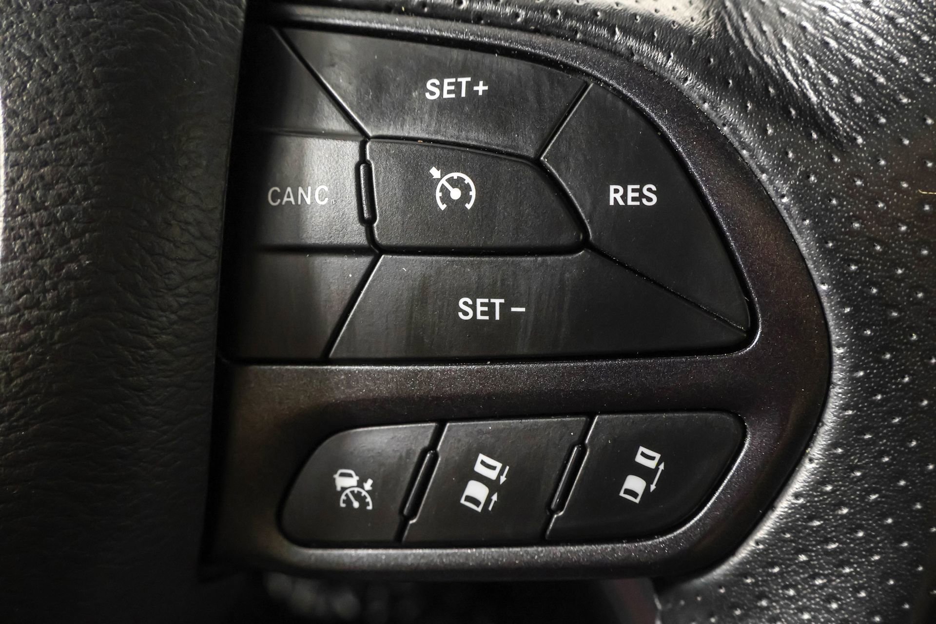 Used 2023 Dodge Durango GT image 35