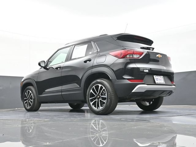 Used 2025 Chevrolet TrailBlazer LT AWD/4WD image 42
