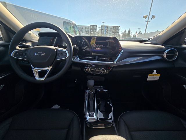 New 2026 Chevrolet Trax ACTIV w/ Sunroof Package FWD image 18