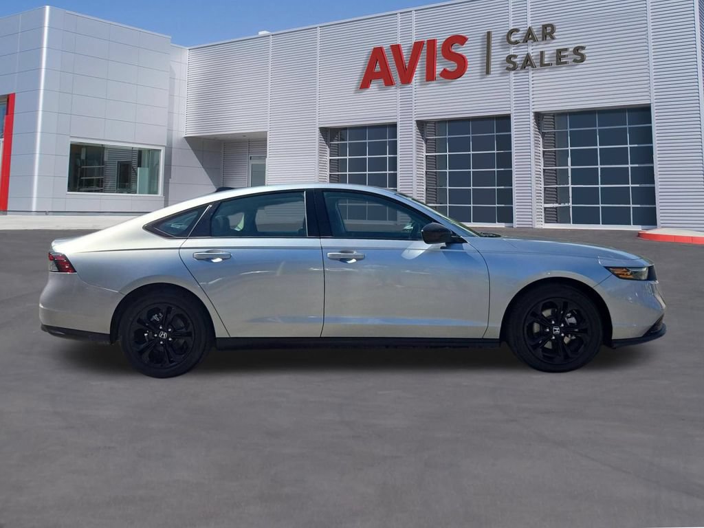 Used 2025 Honda Accord SE image 5