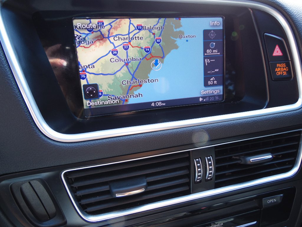 Used 2017 Audi Q5 2.0T Premium Plus w/ Technology Package image 12