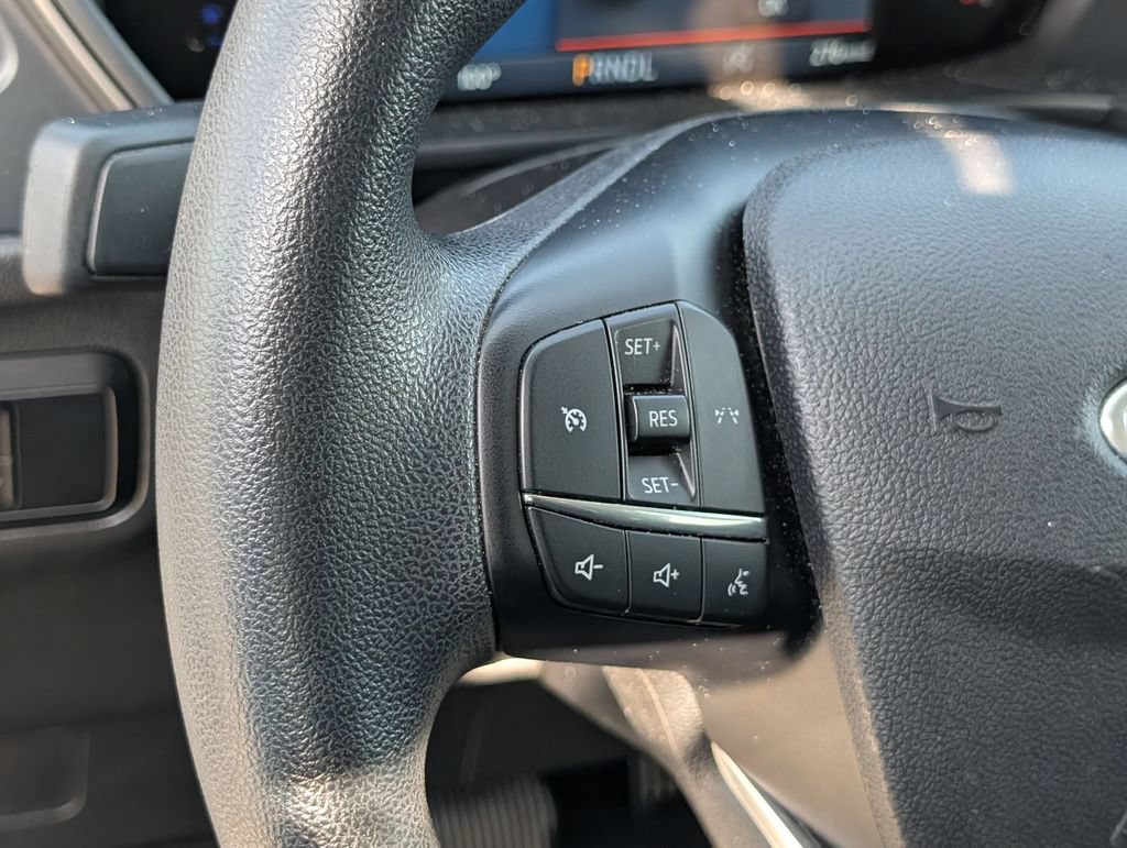 Used 2025 Ford Escape Active AWD/4WD image 30