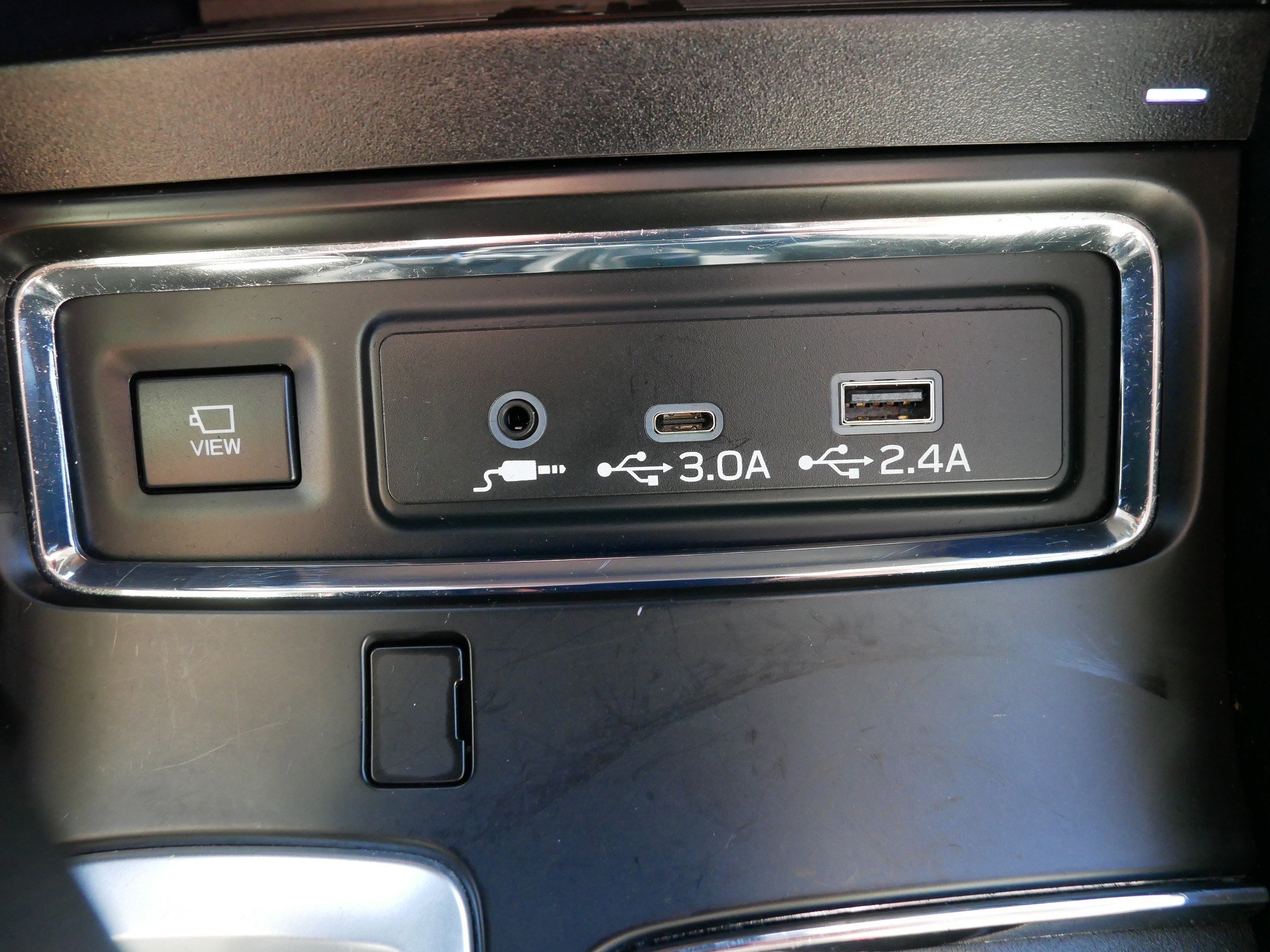Used 2023 Subaru Ascent Limited w/ Technology Package image 33