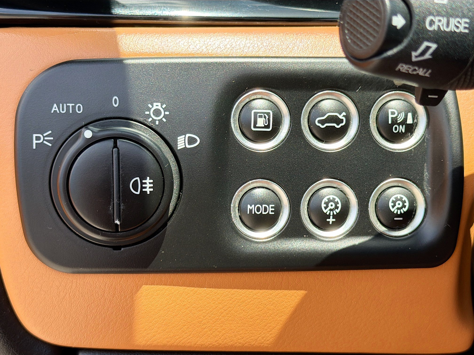 Used 2016 Maserati GranTurismo MC RWD image 31
