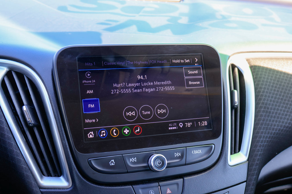 Used 2024 Chevrolet Malibu LT FWD image 3