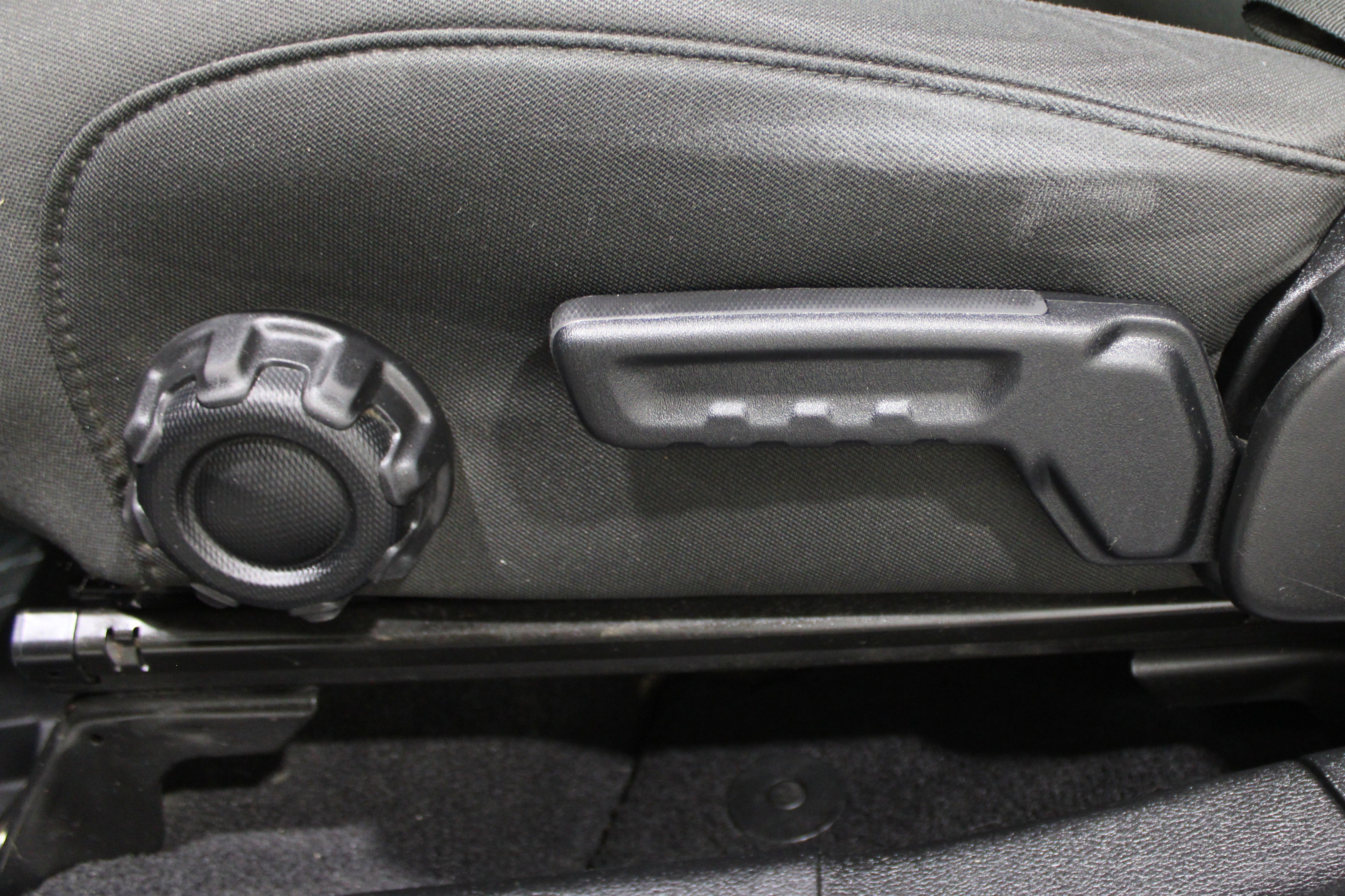 Used 2021 Jeep Gladiator Willys image 4