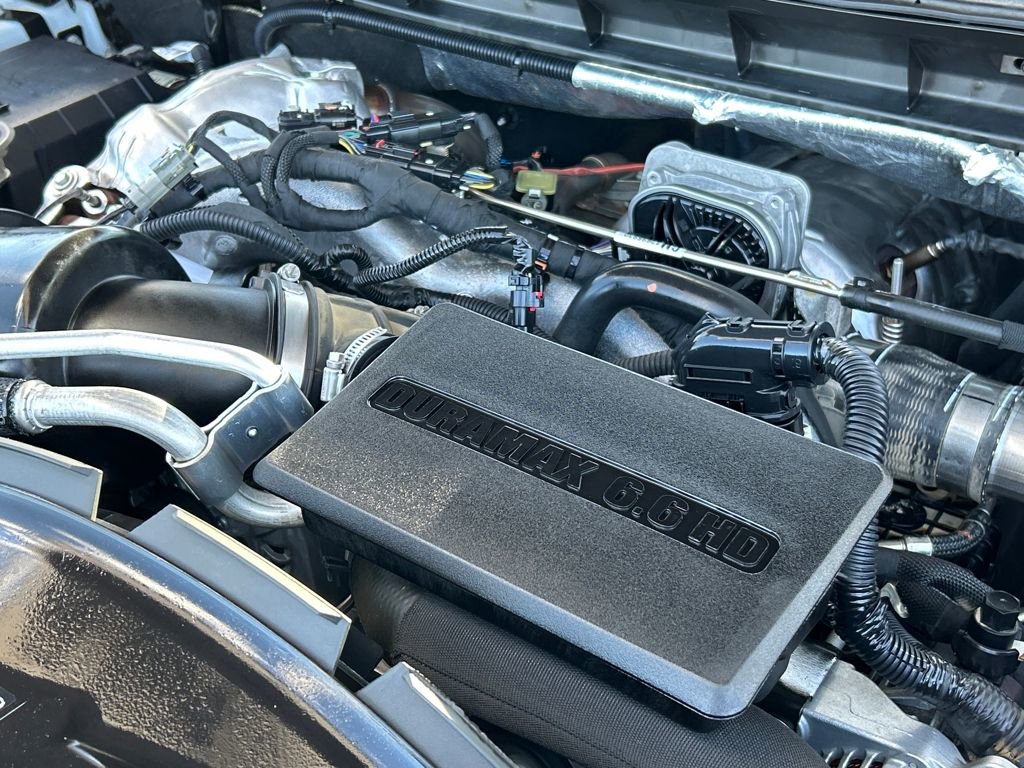 Used 2024 Chevrolet Silverado 2500 LT image 30