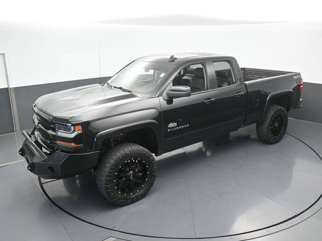 Used 2018 Chevrolet Silverado 1500 LT w/ All Star Edition AWD/4WD image 45